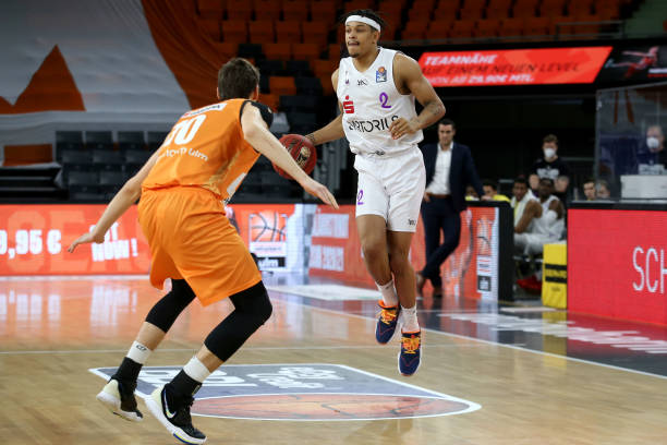 合在一起 合在一起